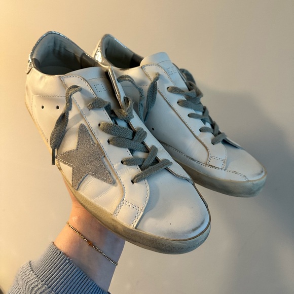 Golden Goose Super-Star Low Top Sneaker - Picture 2 of 5
